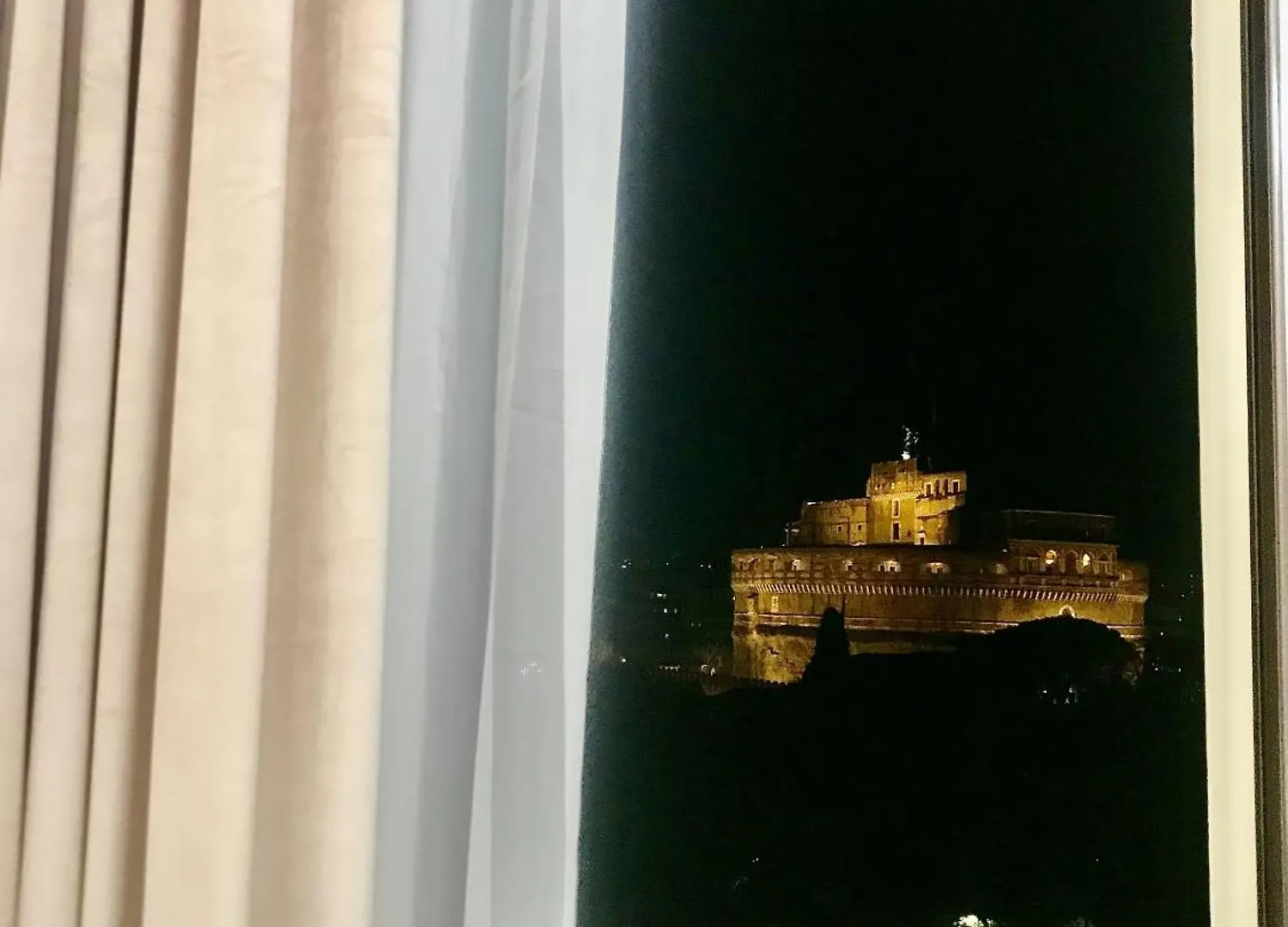 Ponte Degli Angeli Suite Bed & Breakfast Roma 0*,  Italia